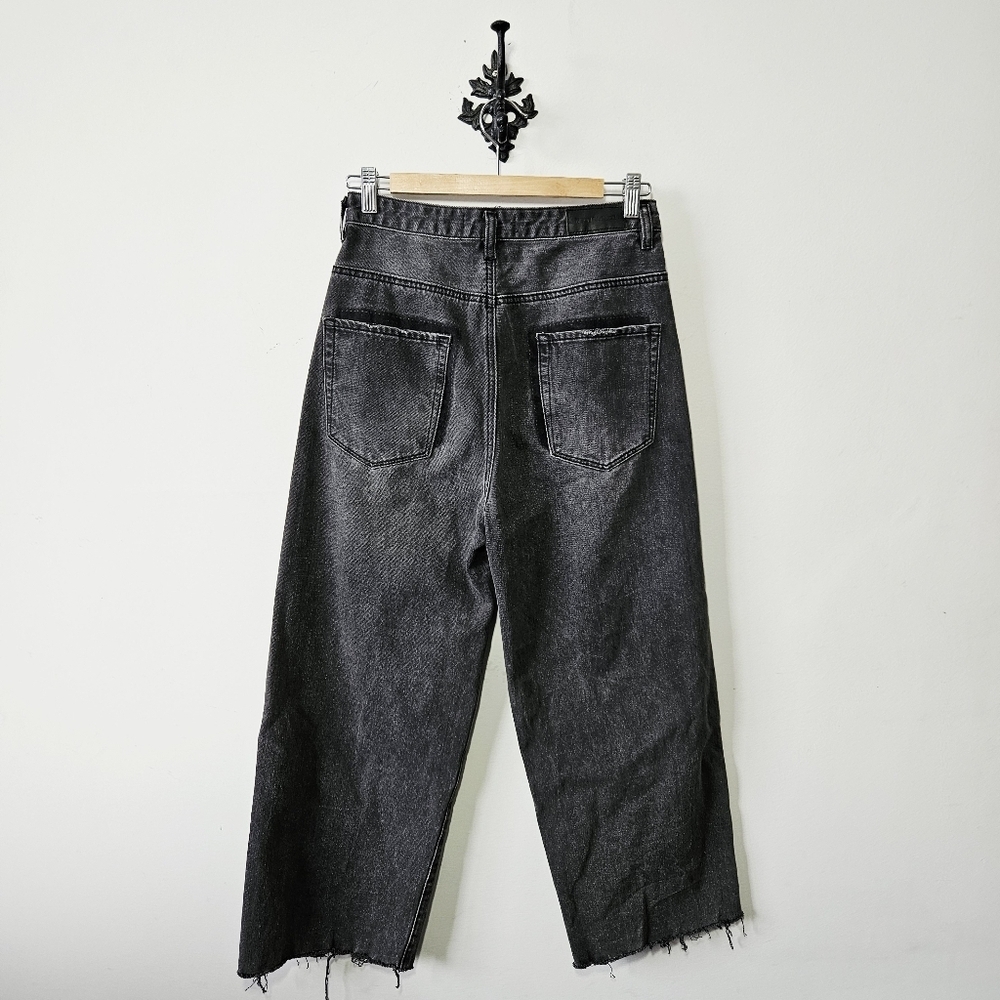 Neon Blonde Wide Leg Jeans Size 28 Black Wash Raw Hem EUC